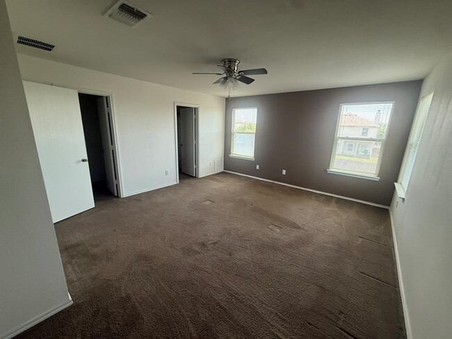 Building Photo - 6109 Randleman Dr