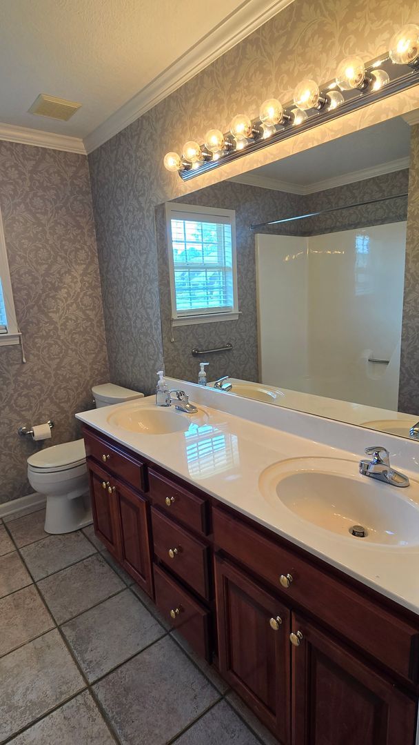 Building Photo - 173 Walnut Trace Dr