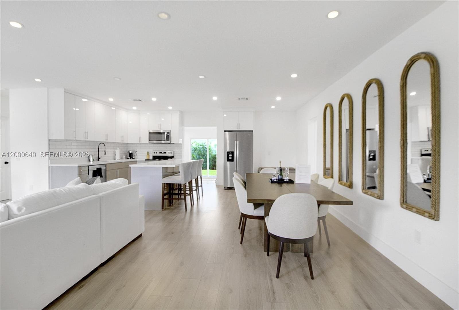 Building Photo - 18361 NE 20th Pl