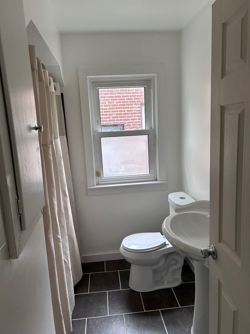 Building Photo - 16183 Dale St