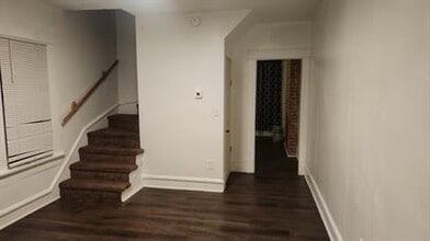 Building Photo - 340 S Harris Ave