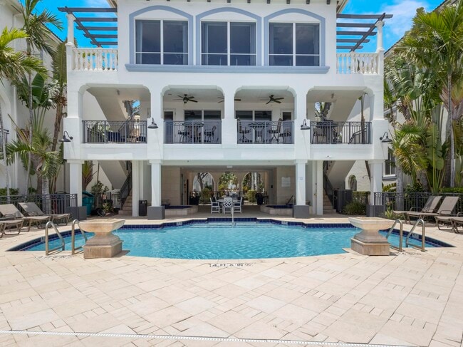 Building Photo - 3028 Waterside Cir