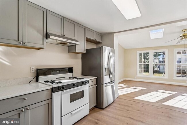 Building Photo - 4106 Ferrara Dr