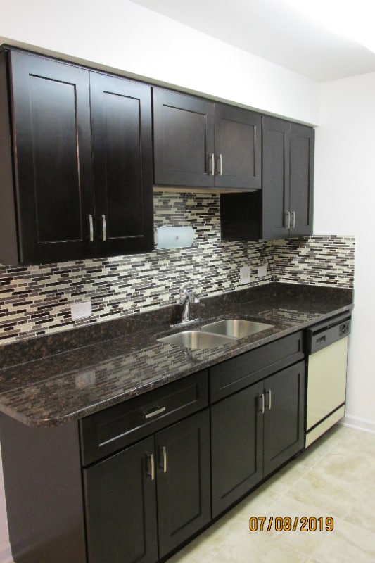 Building Photo - 14785 Lake View Dr