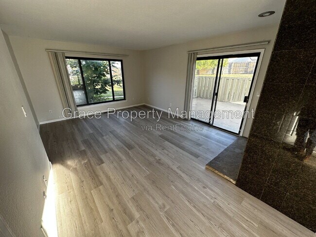Building Photo - 24 Mountain Shadows Ct