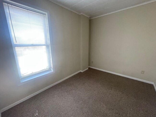 Building Photo - 924 Ohio St