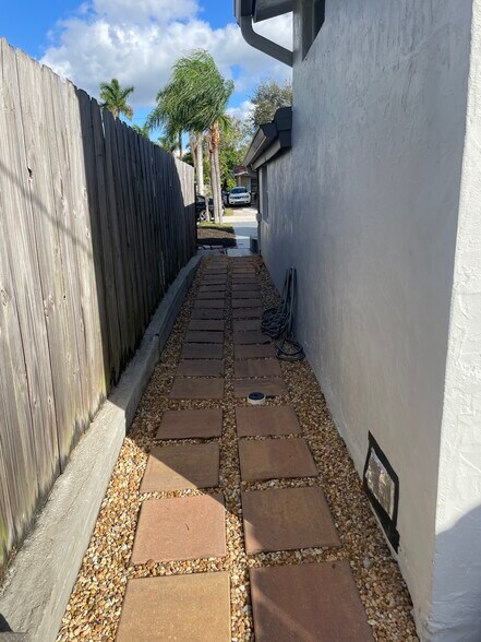 Building Photo - 200 Ipswich St