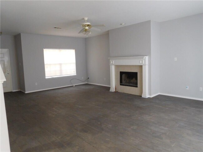 Building Photo - 2836 Trailhouse Dr