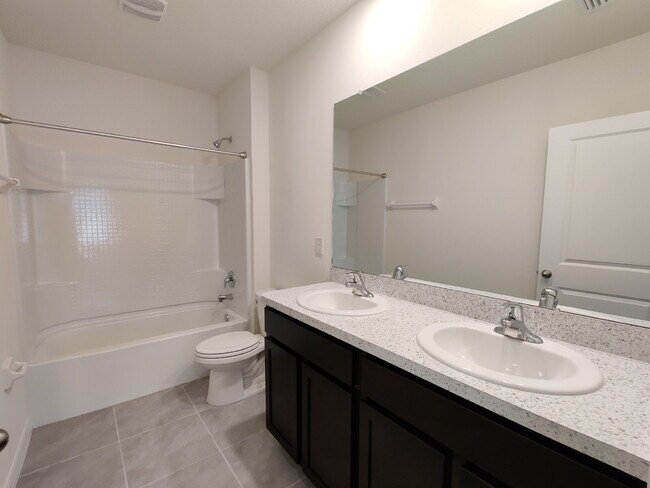 Building Photo - 34228 Jasper Stone Dr