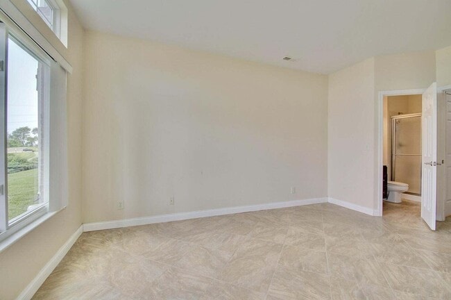 Building Photo - 459 Pinnacle Way