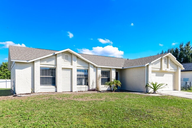 Building Photo - 637 Baldwin Dr