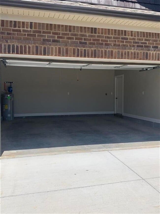 Building Photo - 1114 Springfield Blvd