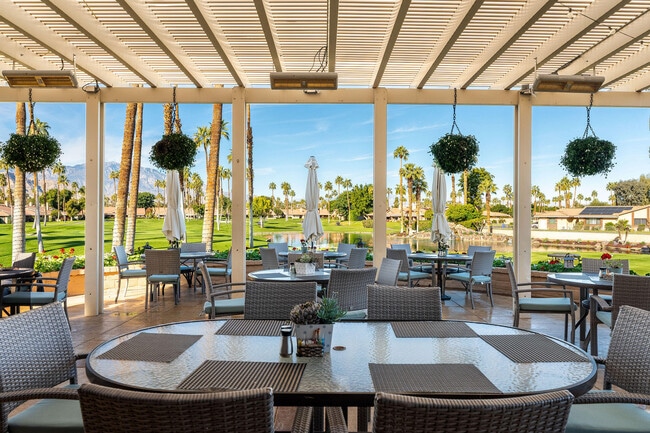 Building Photo - 54 Maximo Way