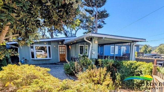 Primary Photo - Bright and Cozy 3 Bedroom Home In Pacific Grove