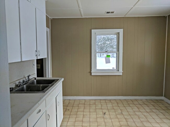 Building Photo - 54 S Sheridan Dr