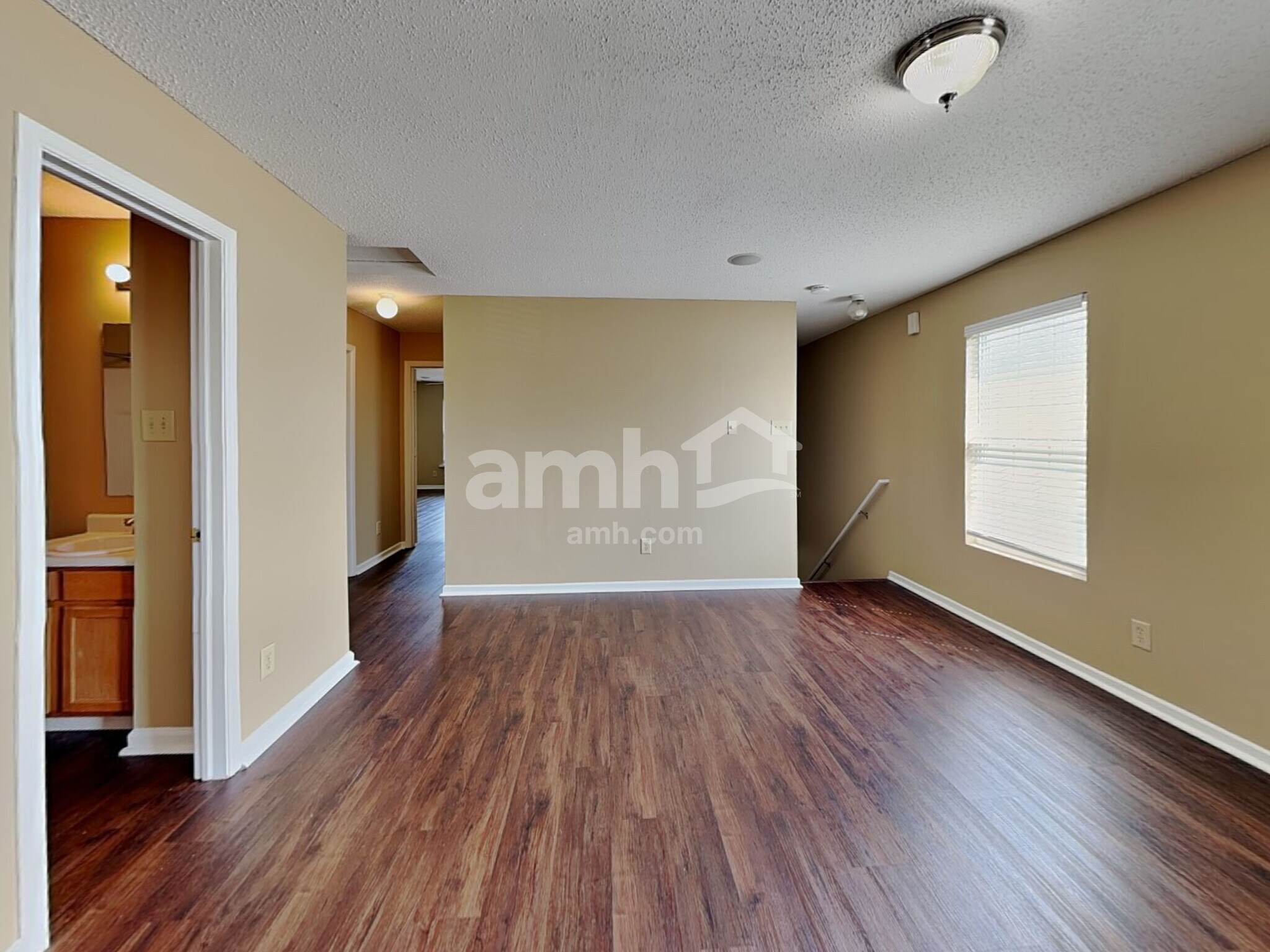 Building Photo - 12115 Maize Dr