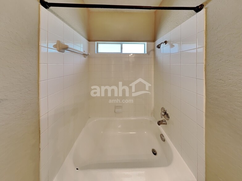 Building Photo - 6311 Palmetto Way