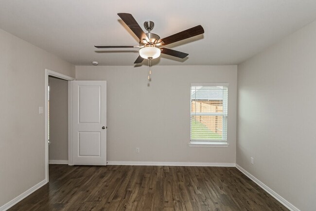 Building Photo - 409 San Miguel Crk Dr