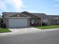 Building Photo - 826 N Fox Ridge Rd