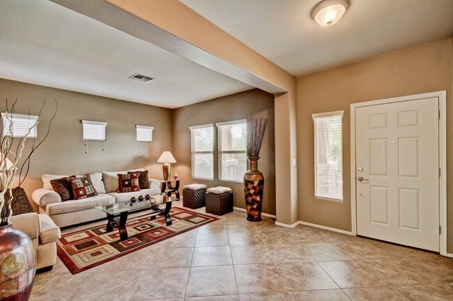 Building Photo - Gorgeous 4 Bed single level home at  Fireside - Norterra