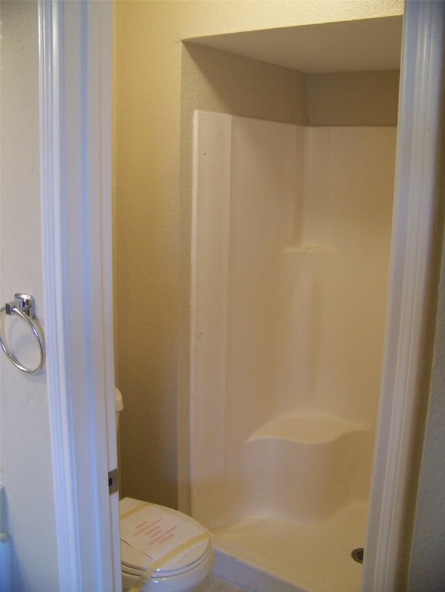 Building Photo - 4742 Tain Dr