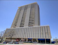 Building Photo - 1502 S Boulder Ave