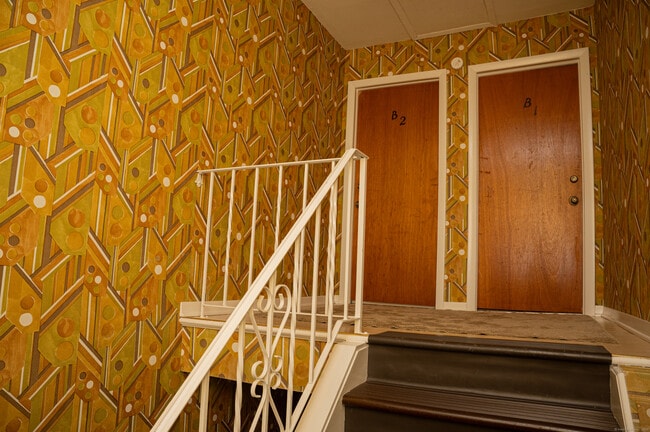 Building Photo - 21 Hillside Ave