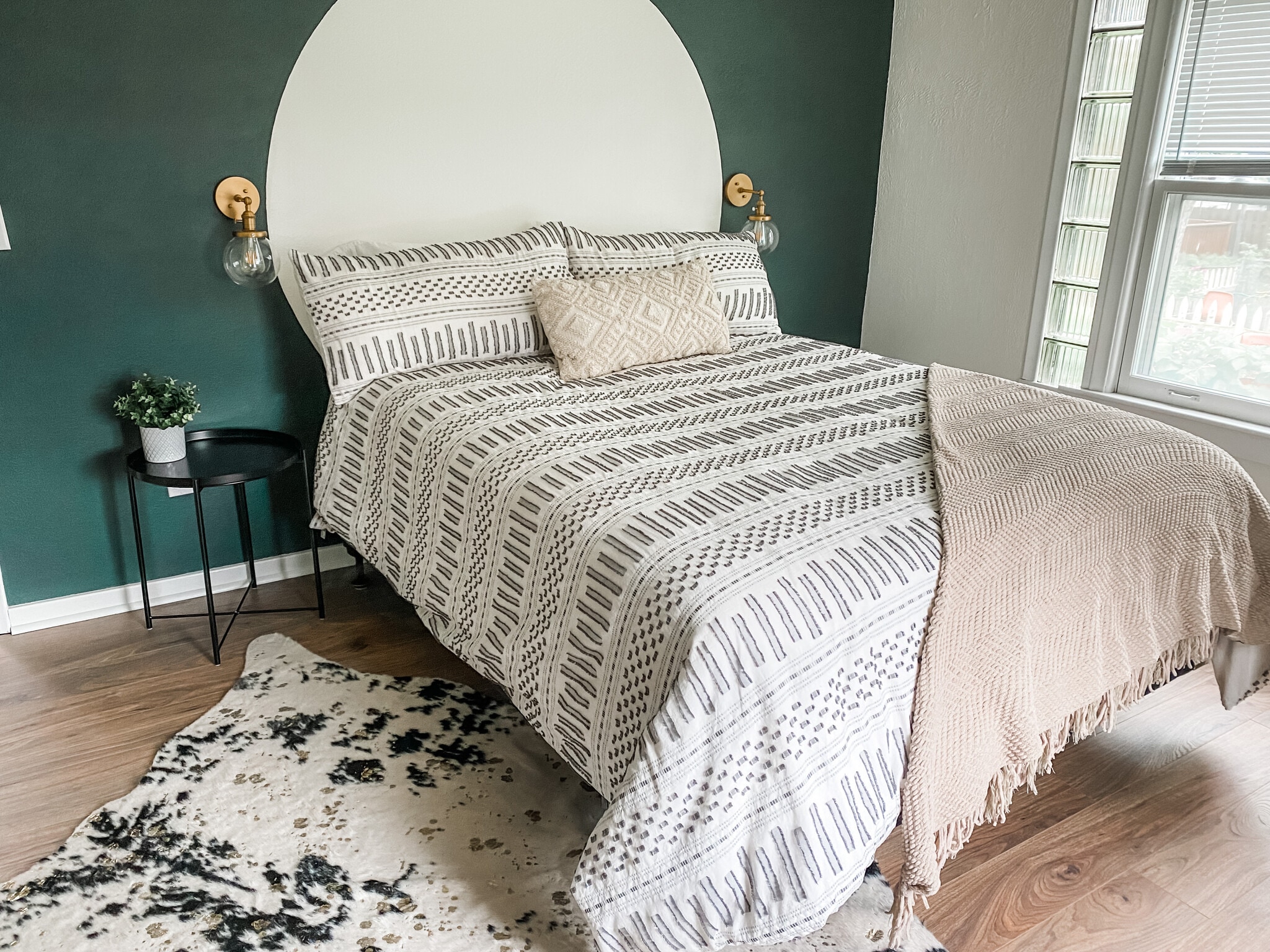 Large bedroom with custom bedside lighting - 1012 Englewood Ave