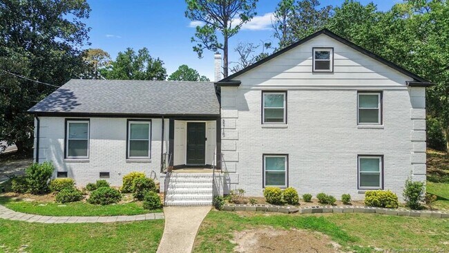 Building Photo - 2710 Fordham Dr