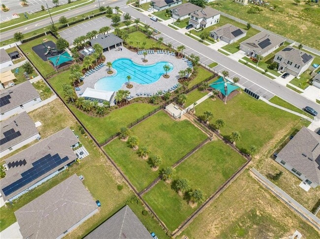 Building Photo - 272 Taft Dr