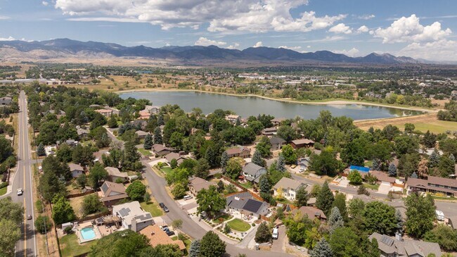 Building Photo - 5 Bedroom 2.5 Bath Retreat in Prime Arvada...