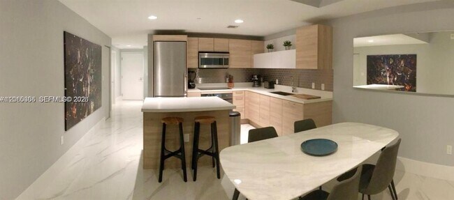 Building Photo - 16385 Biscayne Blvd