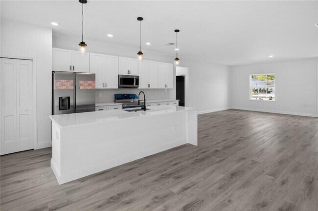 Building Photo - 3272 W Fairbank Dr