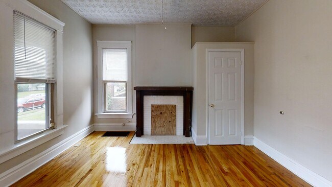 Building Photo - 58 E 12th Ave