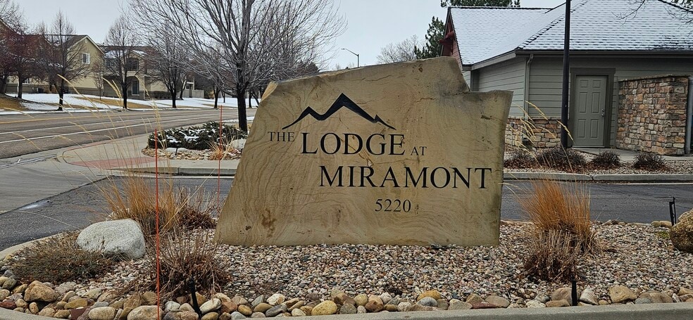 Entrance - 5220 Boardwalk Dr