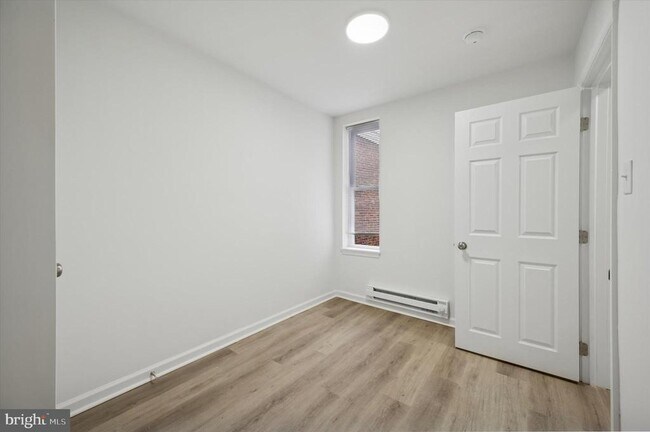 Building Photo - 4453 N Gratz St