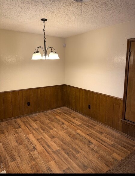 Building Photo - 4424 Ridgecrest Cir