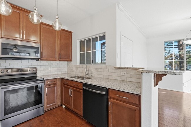 Building Photo - 1941 S Pierpont