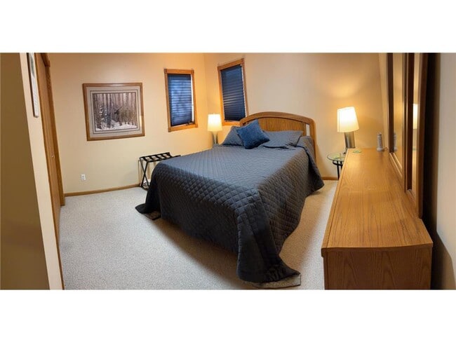 Building Photo - 12617 Old N Shore Dr