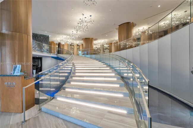 Building Photo - 488 NE 18th St