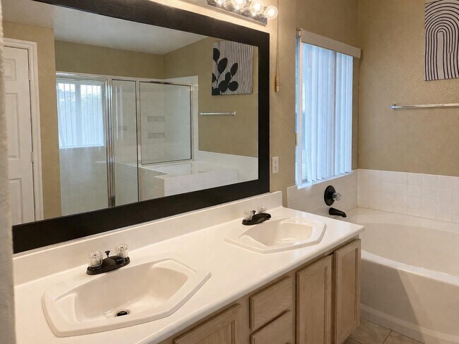 Building Photo - 2259 Bridle Wreath Ln