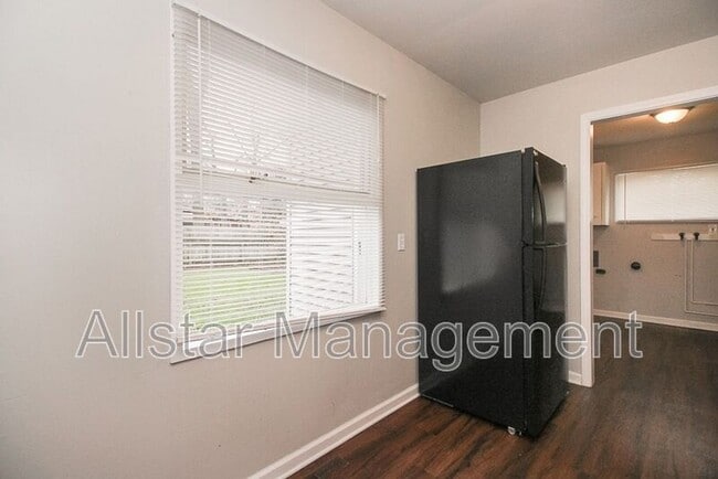 Building Photo - 6393 Springwood Rd