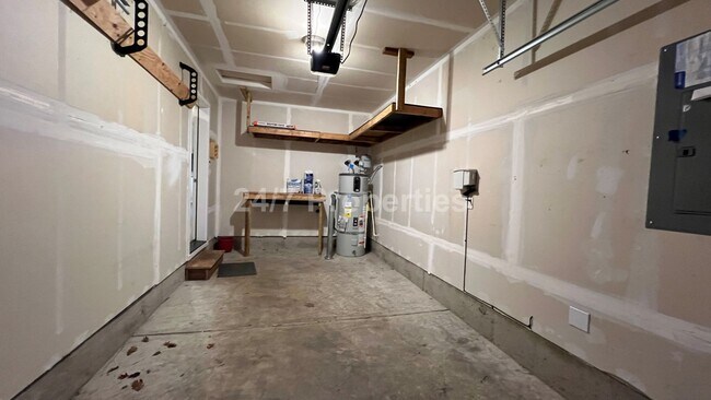 Building Photo - 1016 S View Dr