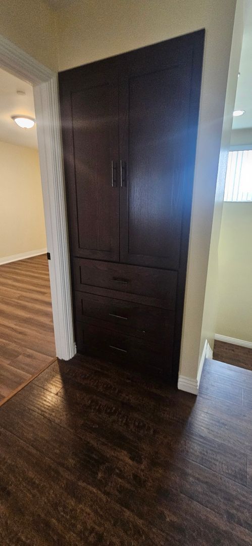 Building Photo - 75(611)