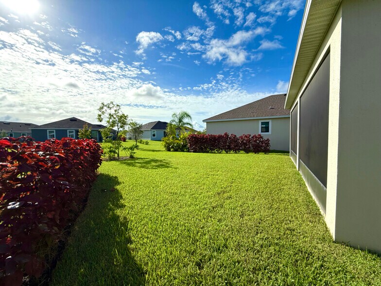 Building Photo - 7917 Dobre Wy