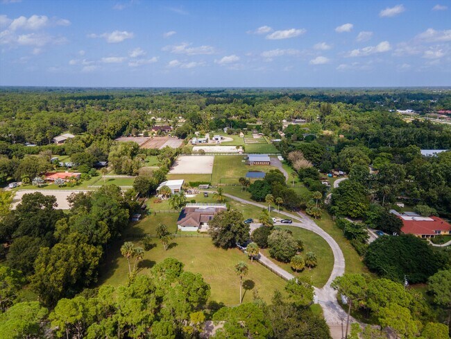 Building Photo - 13717 E Citrus Dr