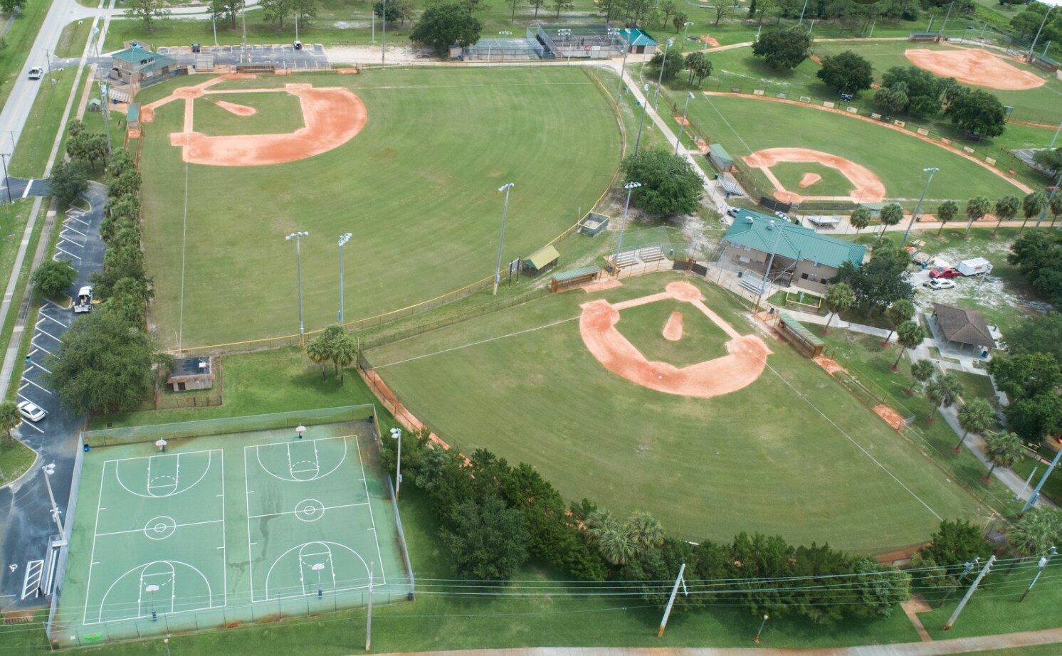 Building Photo - 767 SW Ravenswood Ln