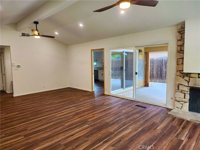 Building Photo - 2523 Deerpark Dr