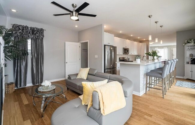 Building Photo - 4343 Delmar Blvd