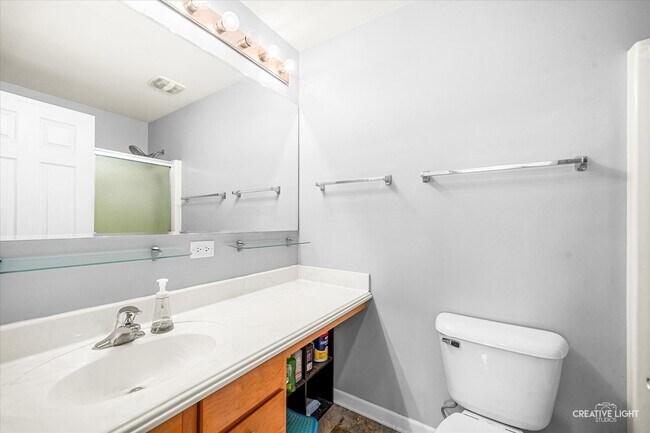 Building Photo - 366 Chesapeake Ln